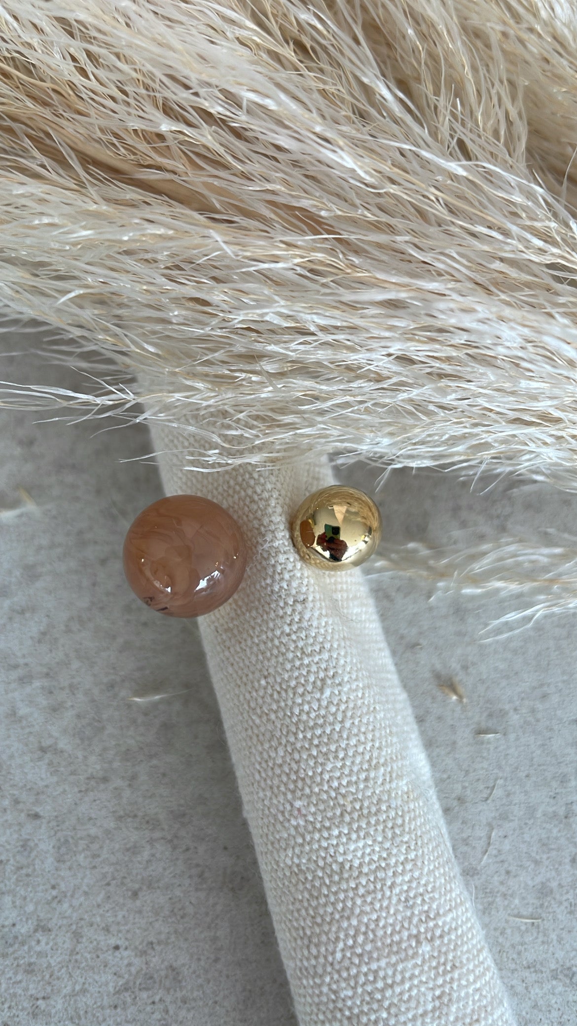 Anello sfera rosa