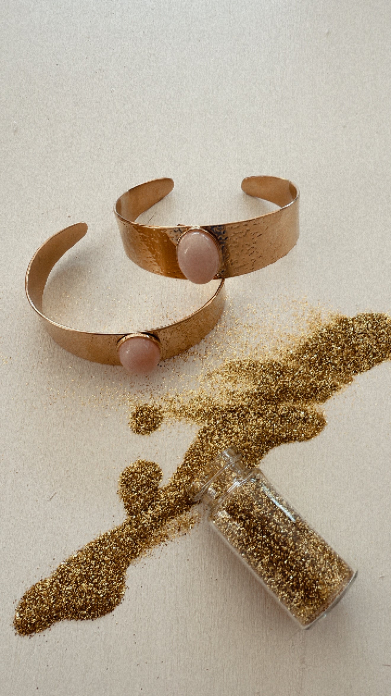 Bracciale rigido Oslo cipria