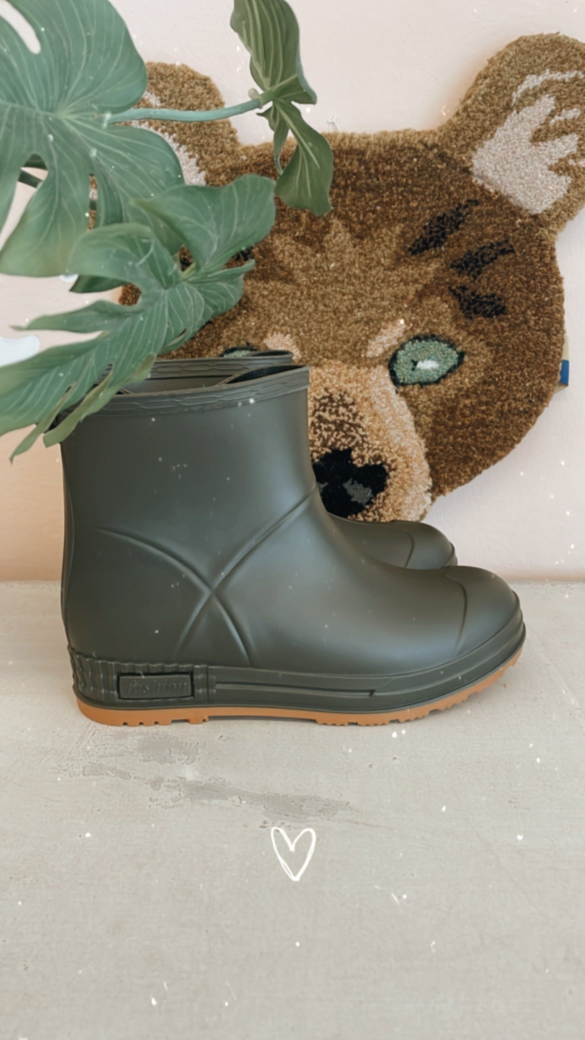 Boots green