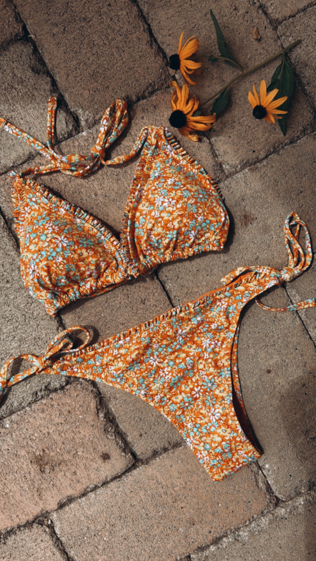 Bikini Saint-Tropez orange flowers