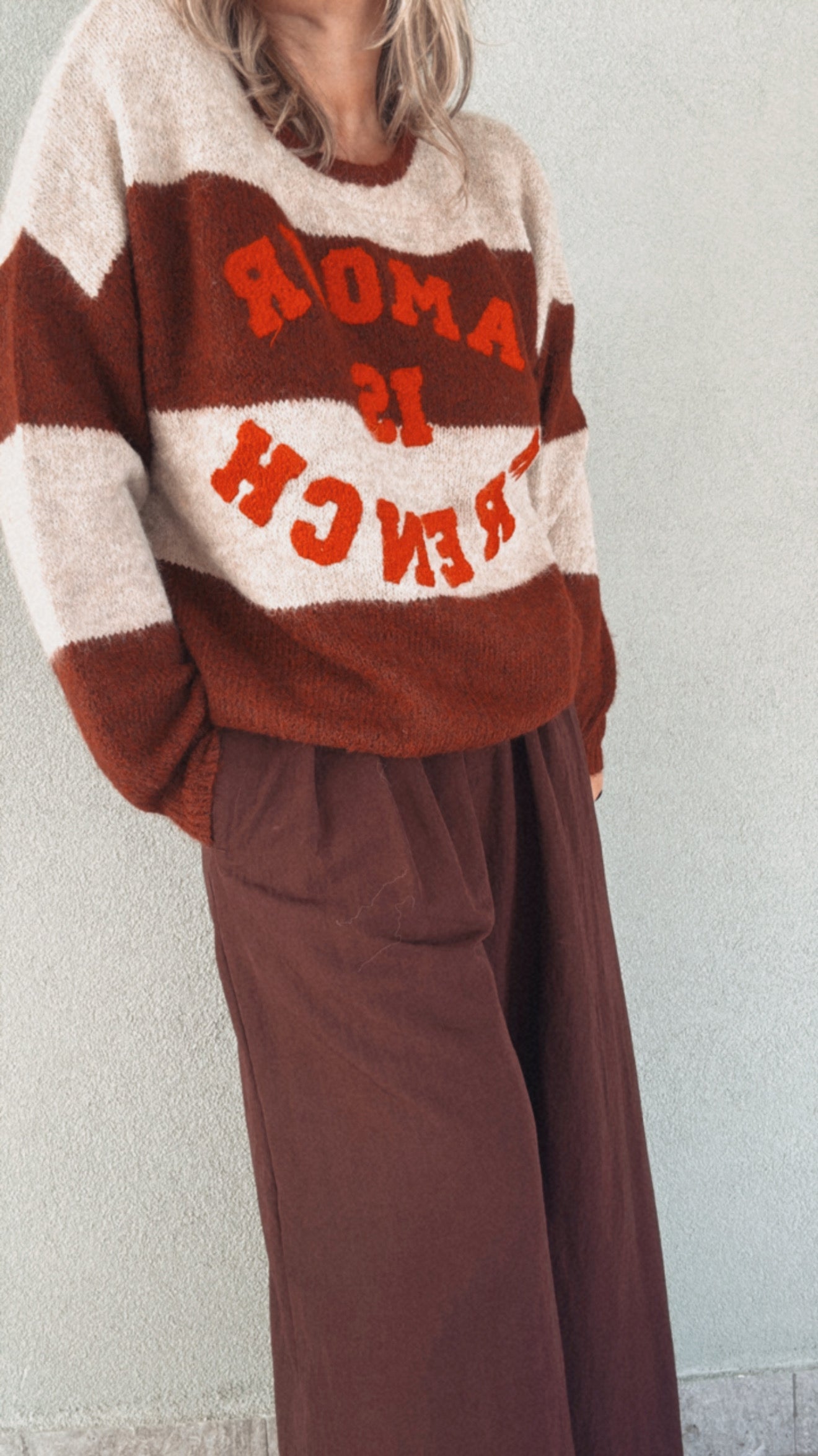 Maglione Amour is French burgundy