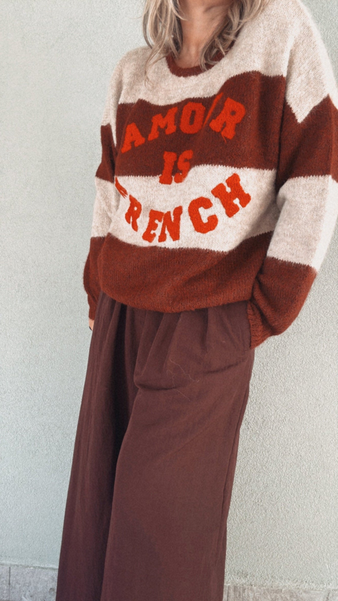 Maglione Amour is French burgundy