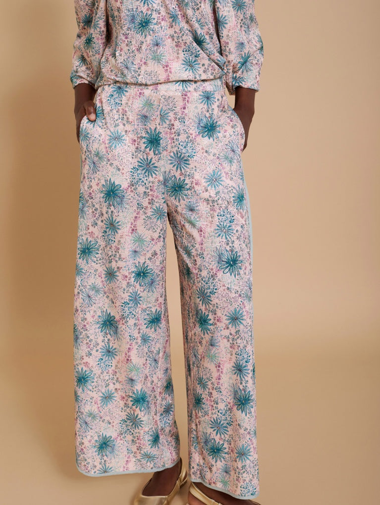 Pantaloni fluidi in maglia stampata