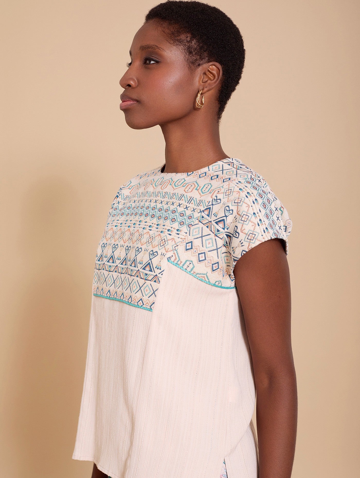Gilet bimaterico con jacquard