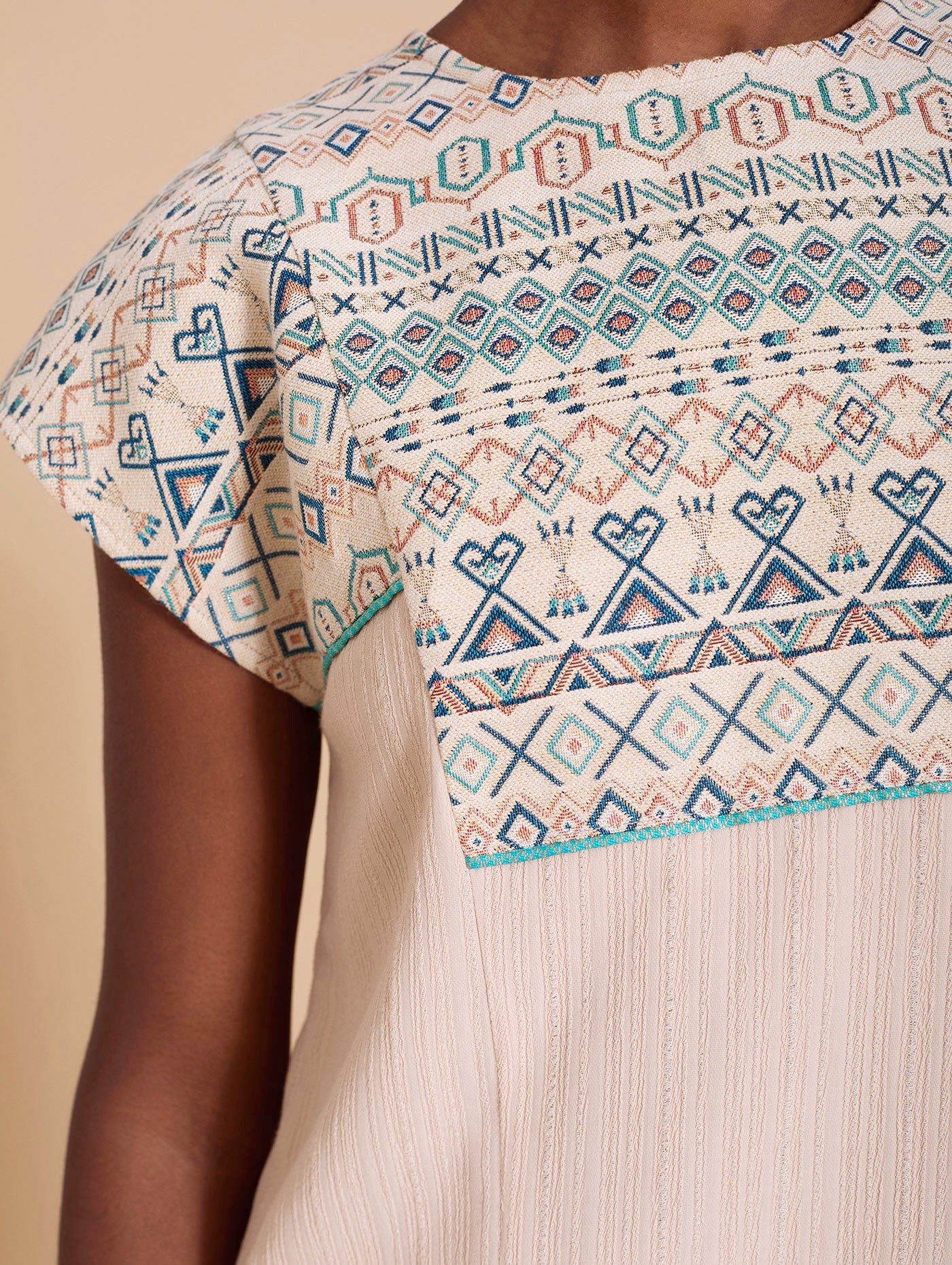 Gilet bimaterico con jacquard