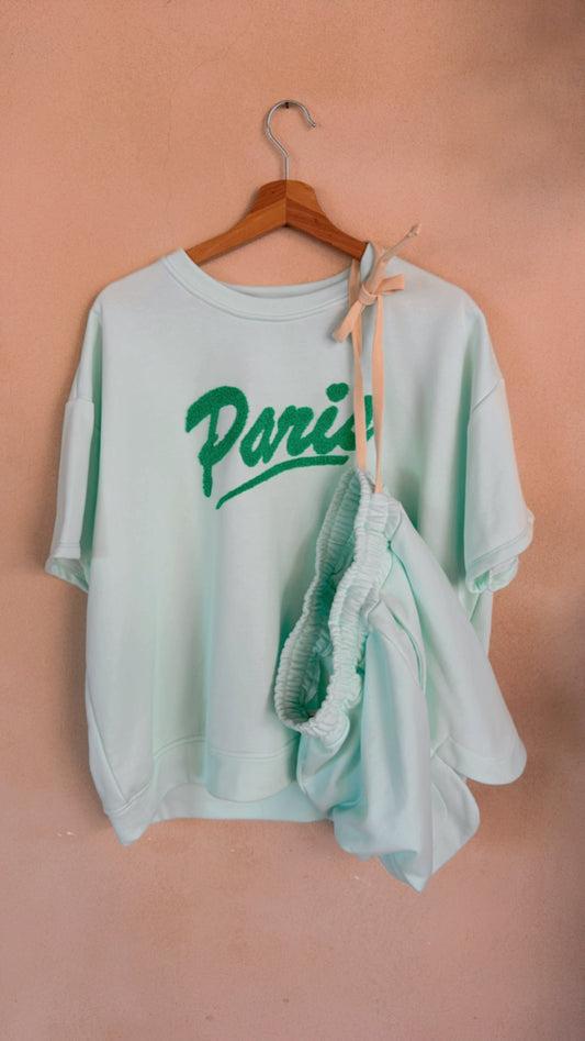 Completo Paris mint