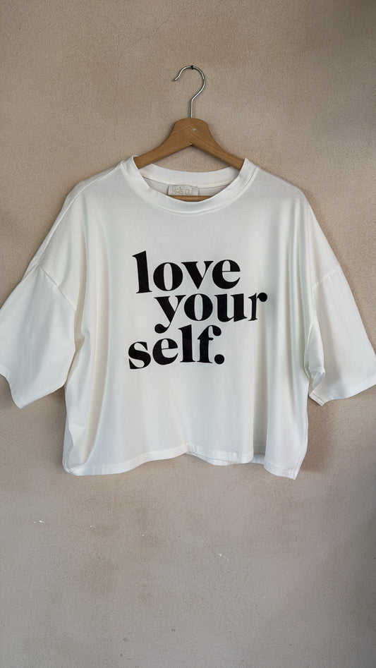 T-shirt Love Yourself black