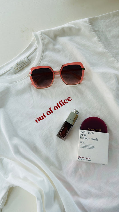 T-shirt OUT OF OFFICE