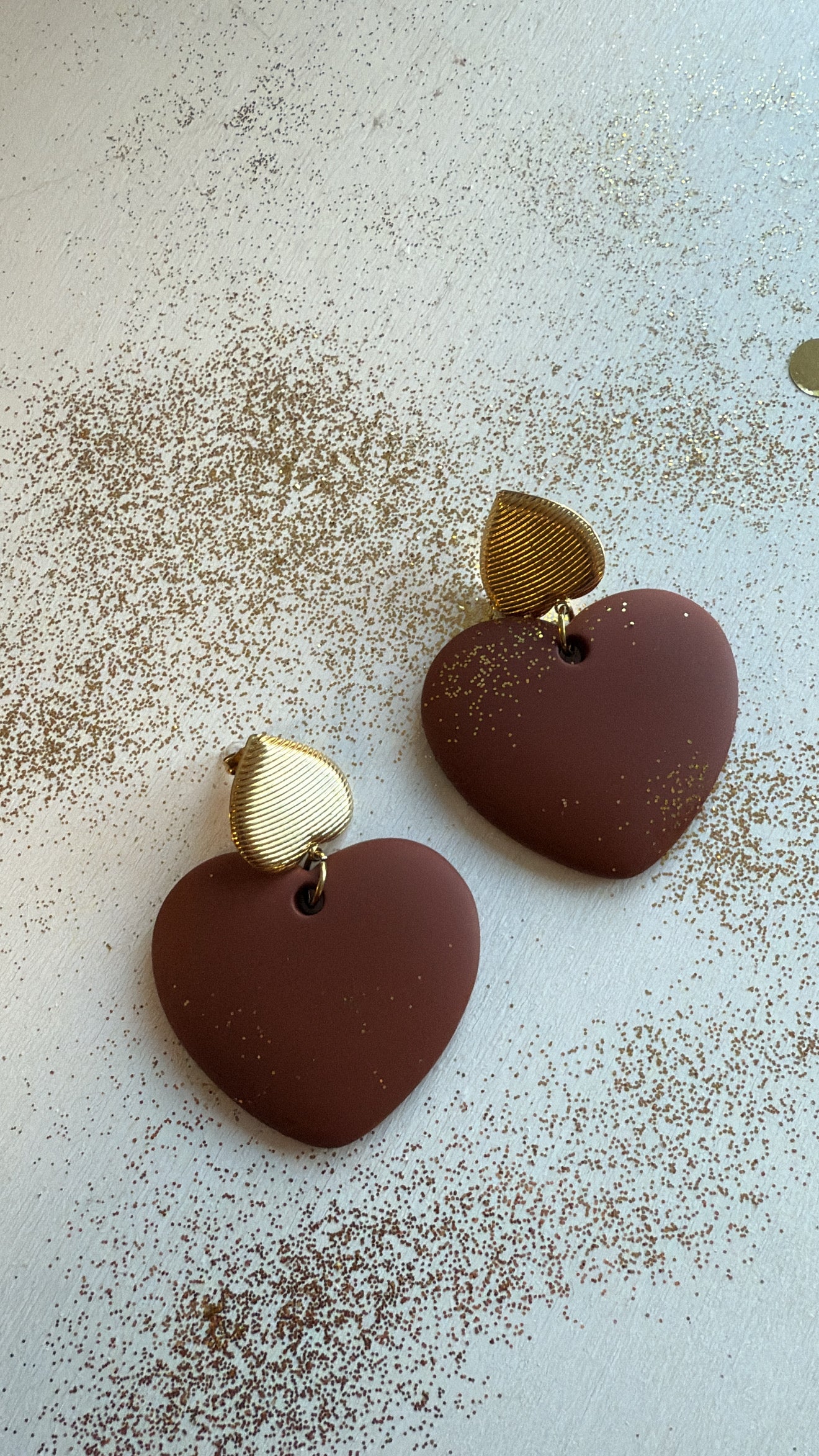 Orecchino Simba mattone