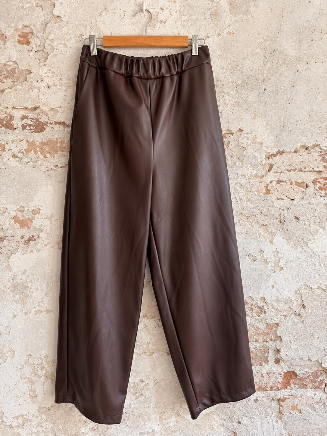 Pantalone Seba wine
