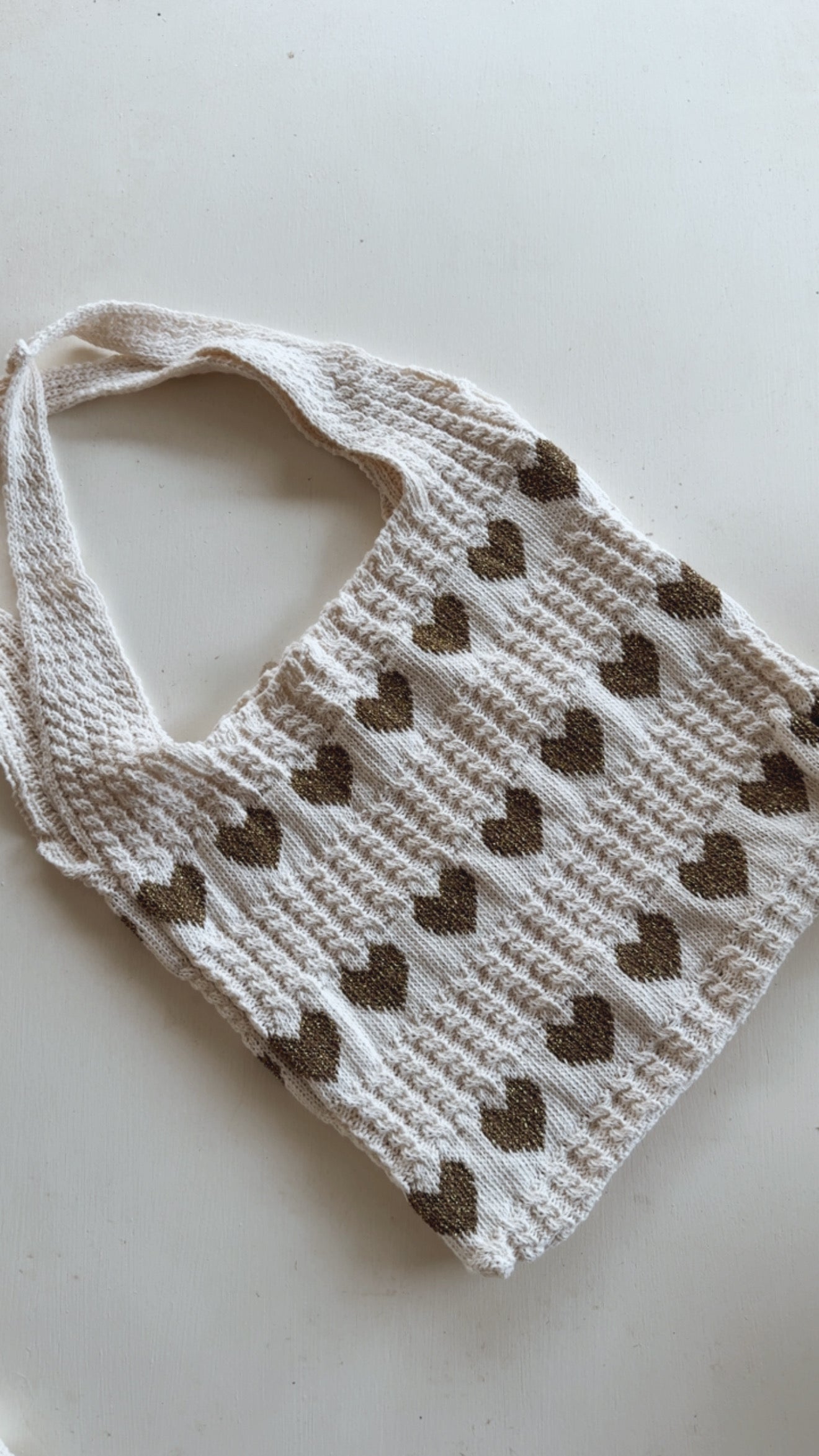 Bag Heart dark gold