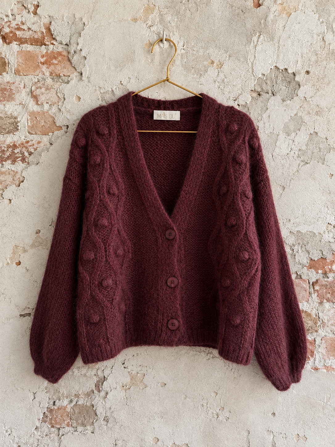 Cardigan Clotilde wine