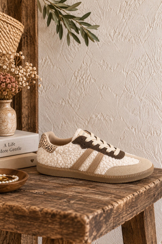 Trainer Teddy