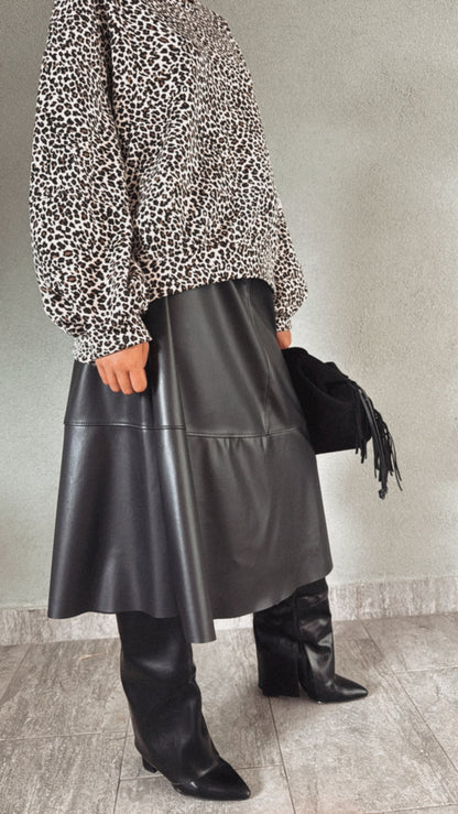 Gonna Betty black