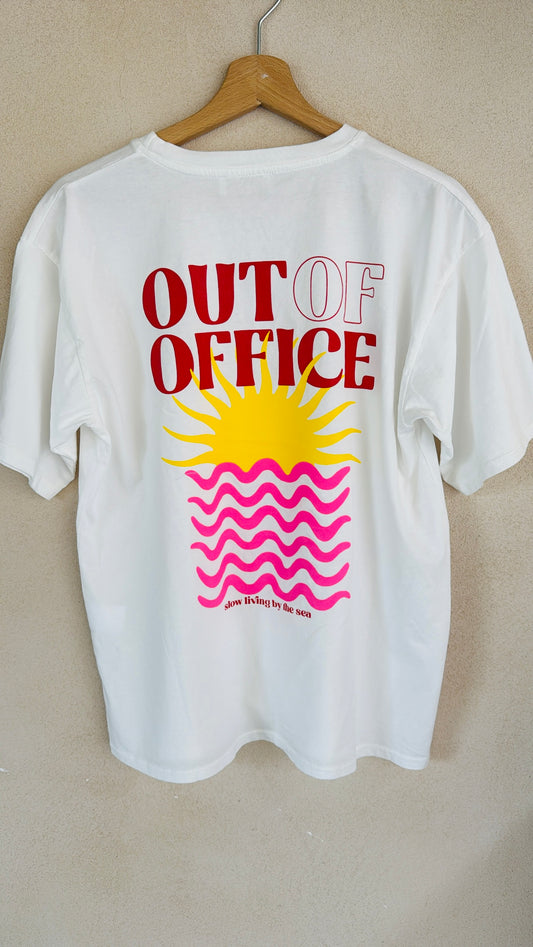 T-shirt OUT OF OFFICE