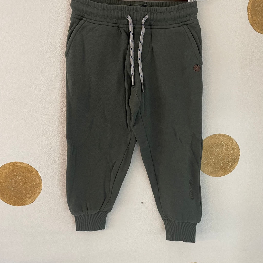 Pantalone tuta verde militare